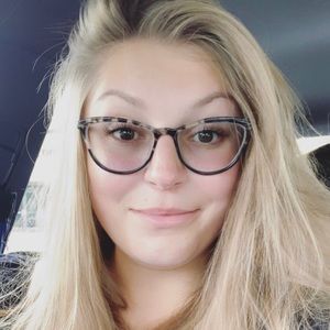 Meet your Posher, Natalia